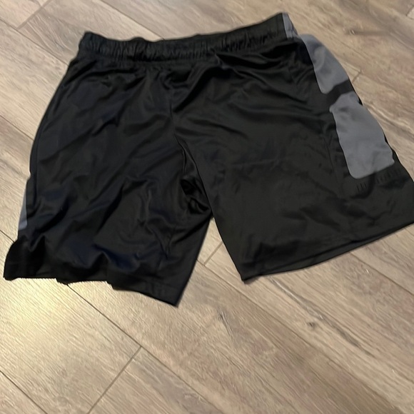 Tek Gear Men’s Athletic Dry Tek Shorts Size XL - Picture 2 of 7